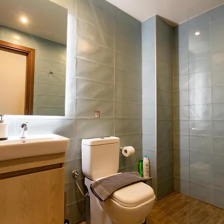 Leone Apartmán